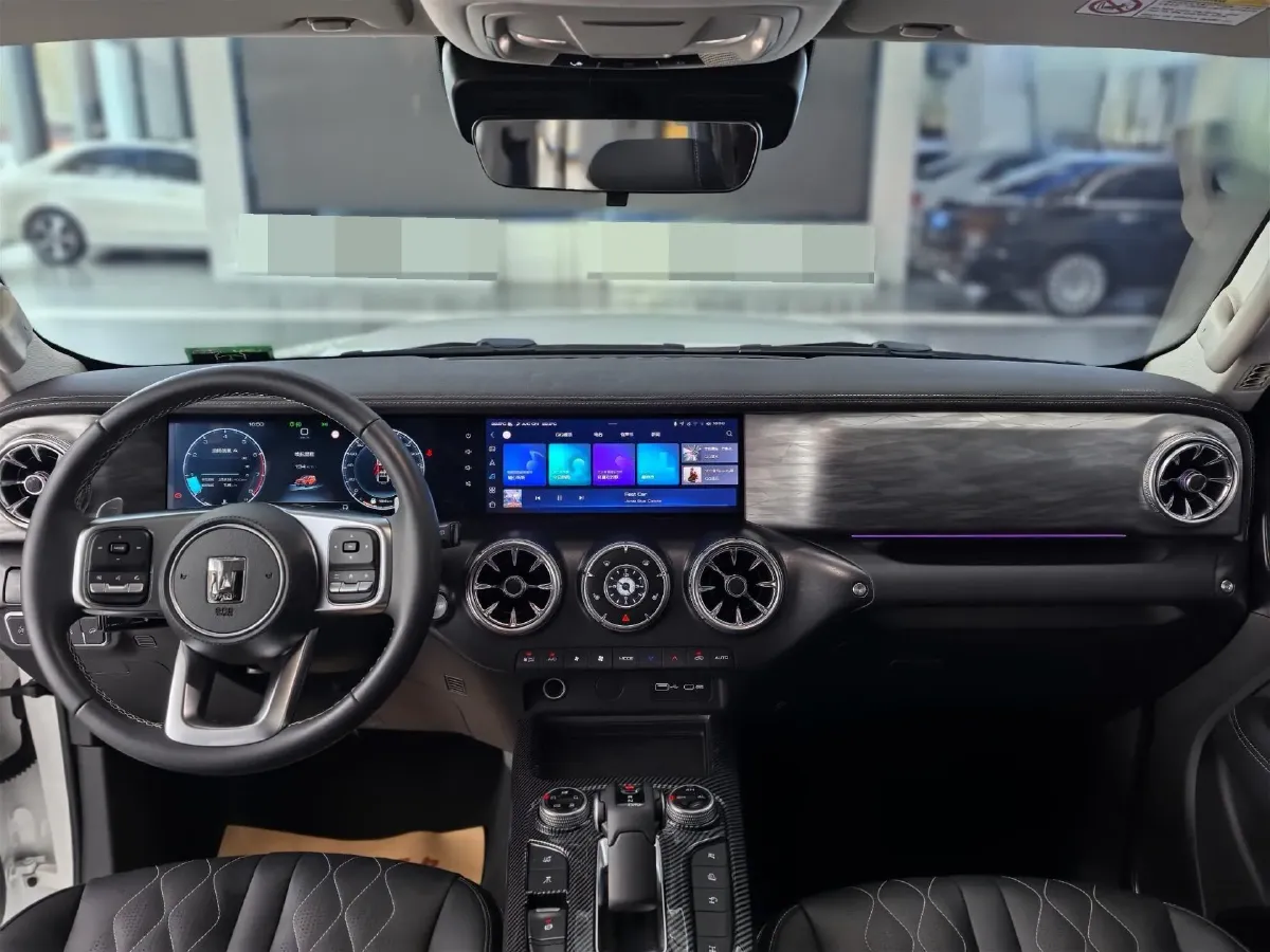 2021 Tank 300 2.0T 227HP L4 8AT,autocango,china used car exporter,china ev exporter,chinese used car exporter,chinese used ev exporter