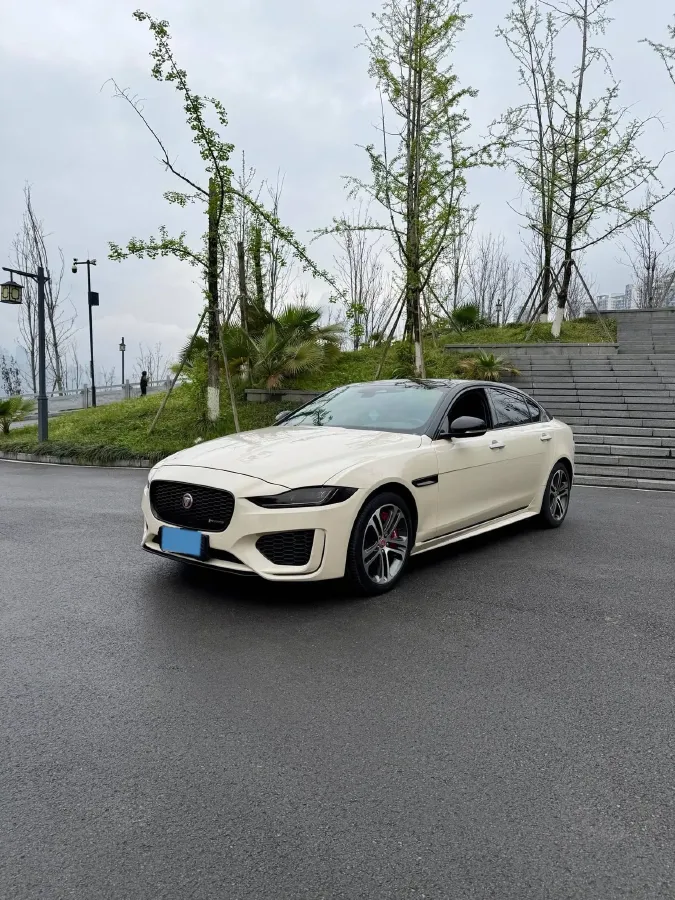 2022 Jaguar XEL 2.0T 250HP L4 8AT,autocango,china used car exporter,china ev exporter,chinese used car exporter,chinese used ev exporter