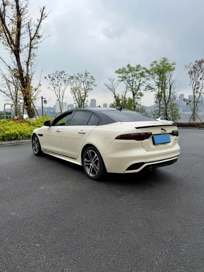 2022 Jaguar XEL 2.0T 250HP L4 8AT,autocango,china used car exporter,china ev exporter,chinese used car exporter,chinese used ev exporter
