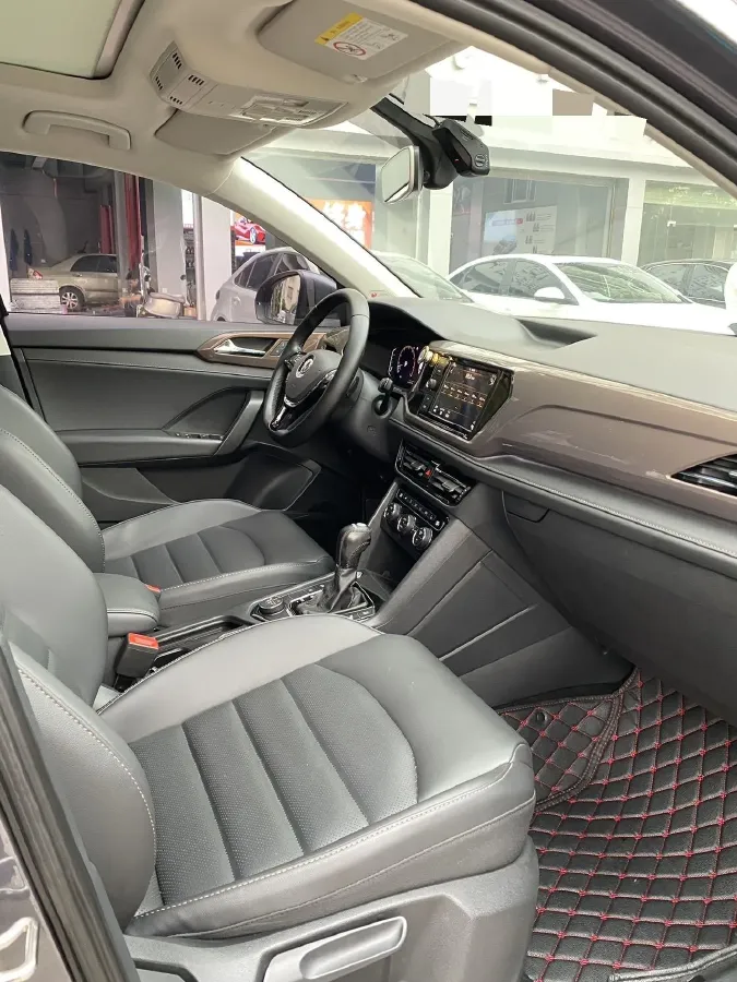 2019 Jeep Compass 1.3T 173HP L4 9AT,autocango,china used car exporter,china ev exporter,chinese used car exporter,chinese used ev exporter