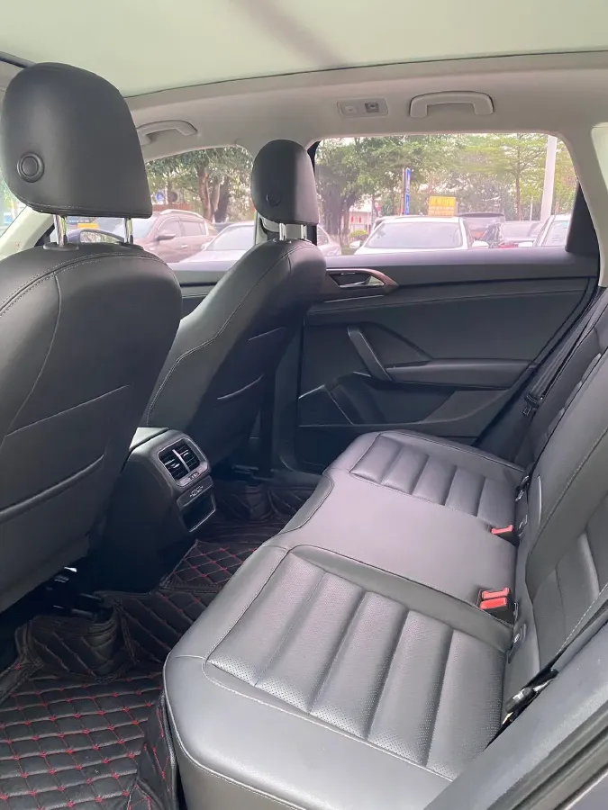 2019 Jeep Compass 1.3T 173HP L4 9AT,autocango,china used car exporter,china ev exporter,chinese used car exporter,chinese used ev exporter