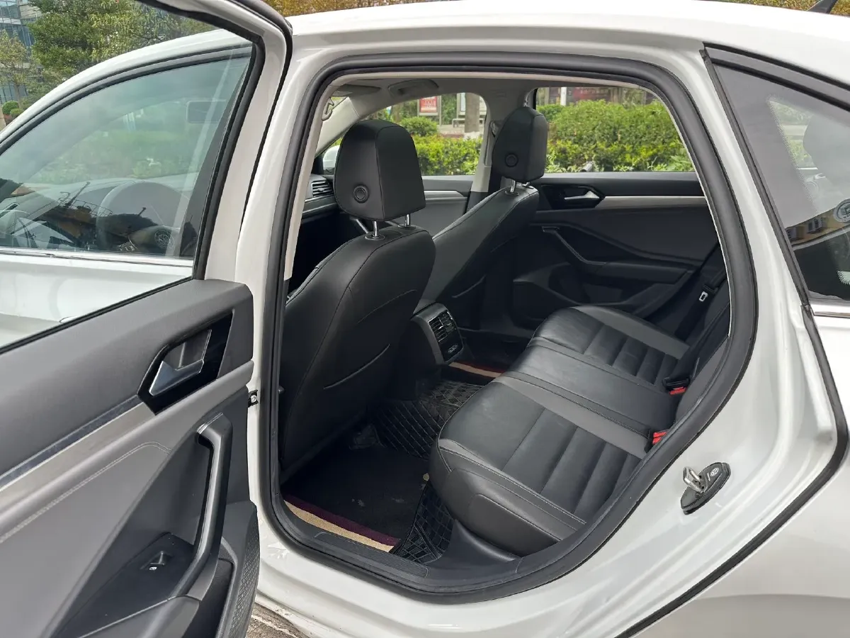 2021 Volkswagen Sagitar 1.2T 116HP L4 7DCT,autocango,china used car exporter,china ev exporter,chinese used car exporter,chinese used ev exporter