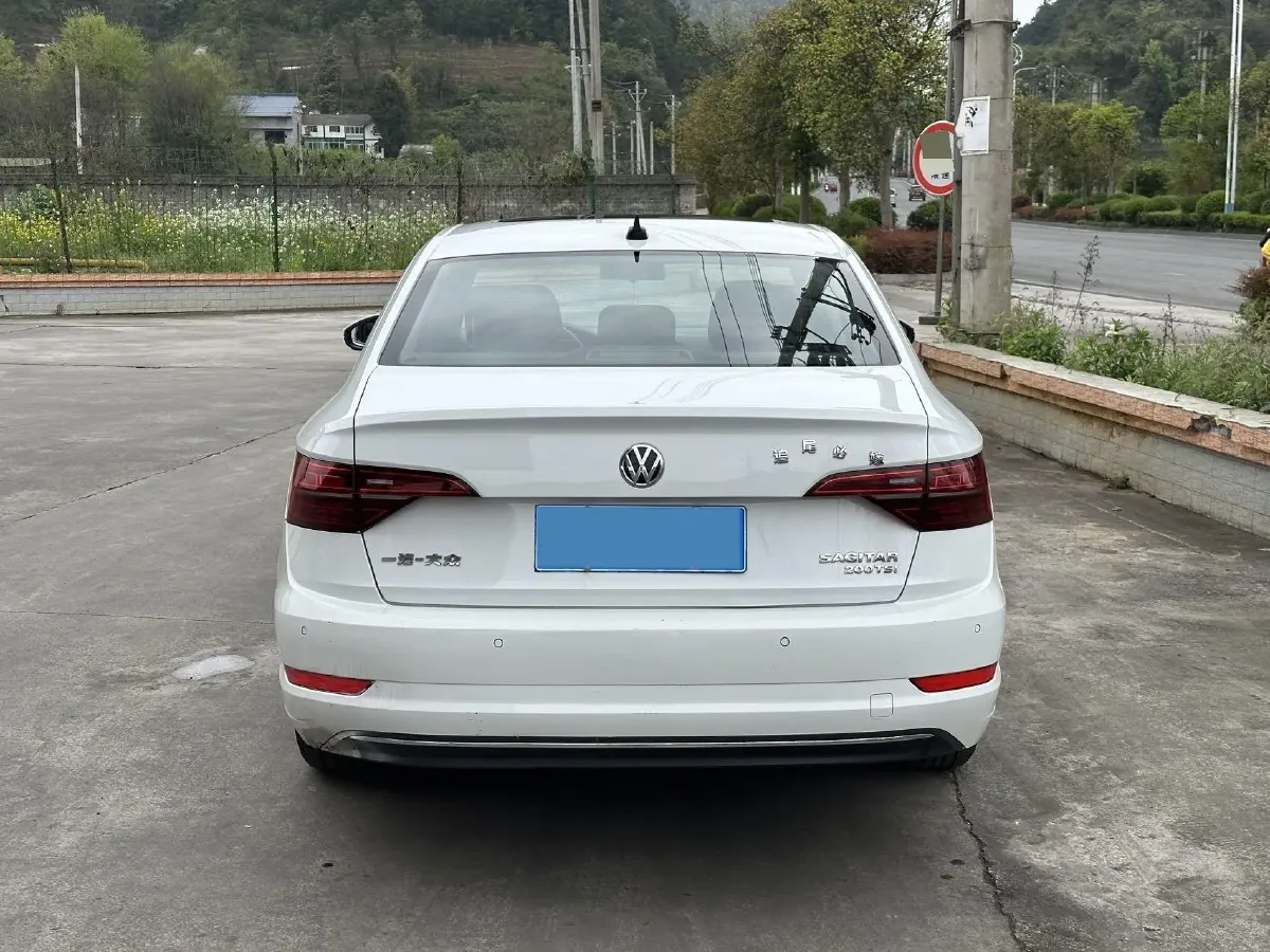 2021 Volkswagen Sagitar 1.2T 116HP L4 7DCT,autocango,china used car exporter,china ev exporter,chinese used car exporter,chinese used ev exporter