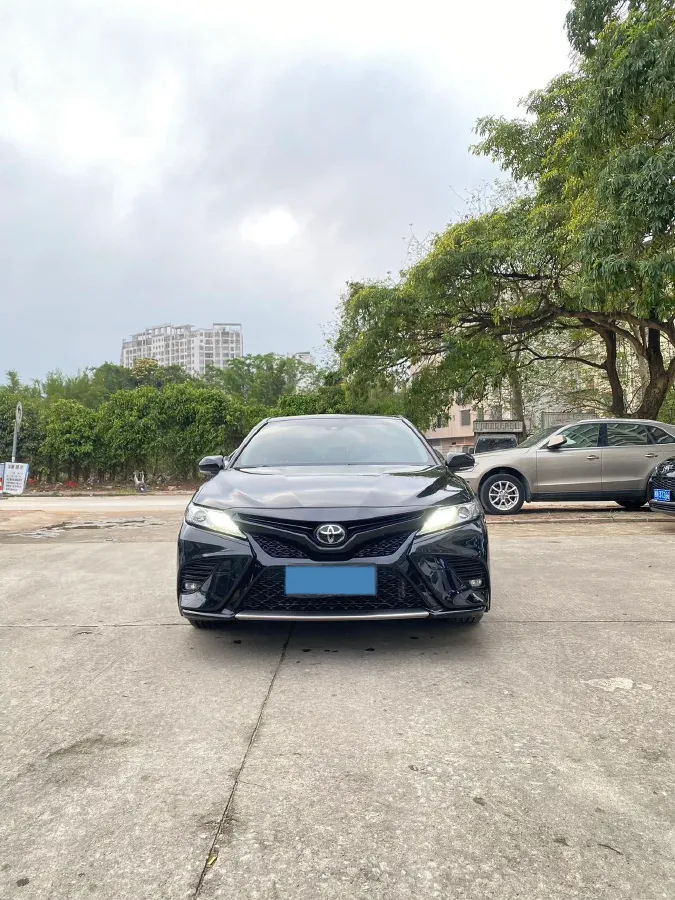 2019 Toyota Camry 2.0L 178HP L4 CVT,autocango,china used car exporter,china ev exporter,chinese used car exporter,chinese used ev exporter