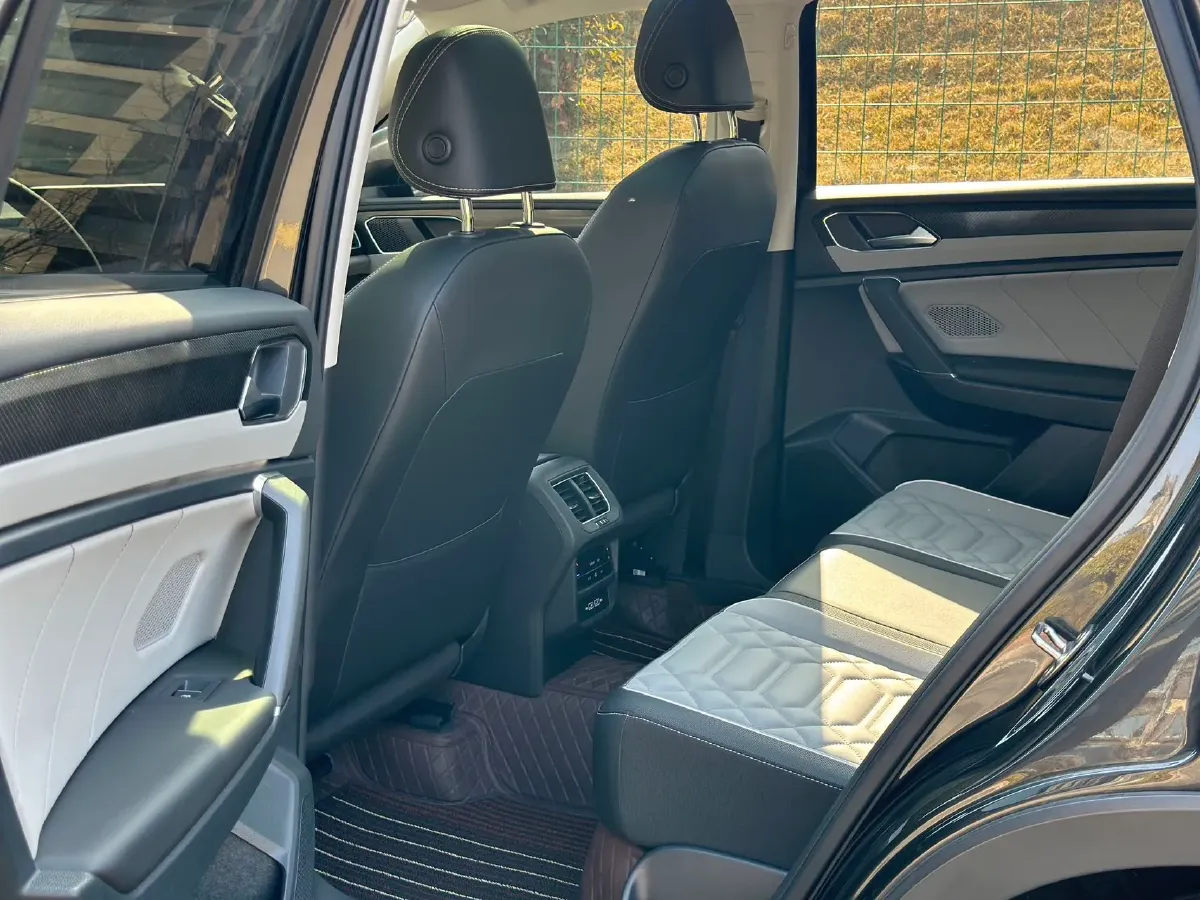 2023 Volkswagen Tayron 1.4T 150HP L4 7DCT,autocango,china used car exporter,china ev exporter,chinese used car exporter,chinese used ev exporter