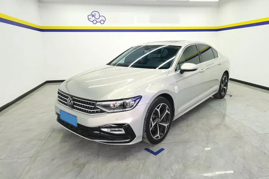 2023 Volkswagen Magotan 2.0T 186HP L4 7DCT,autocango,china used car exporter,china ev exporter,chinese used car exporter,chinese used ev exporter