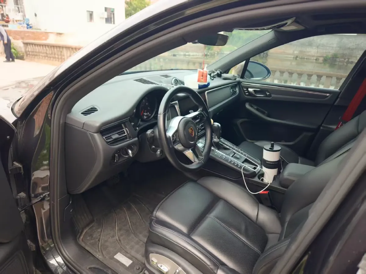 2020 Porsche Macan 2.0T 252HP L4 7DCT,autocango,china used car exporter,china ev exporter,chinese used car exporter,chinese used ev exporter