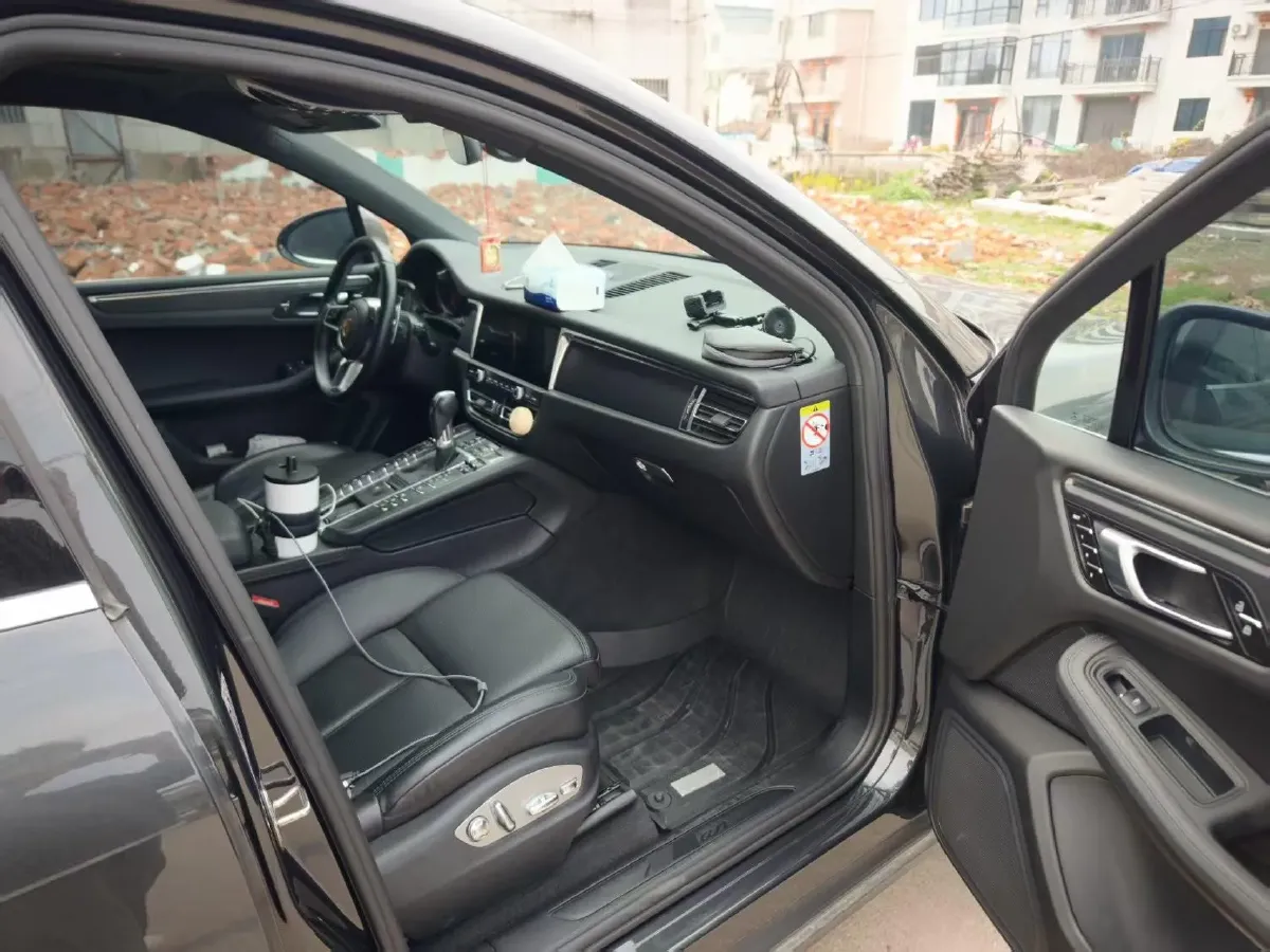 2020 Porsche Macan 2.0T 252HP L4 7DCT,autocango,china used car exporter,china ev exporter,chinese used car exporter,chinese used ev exporter