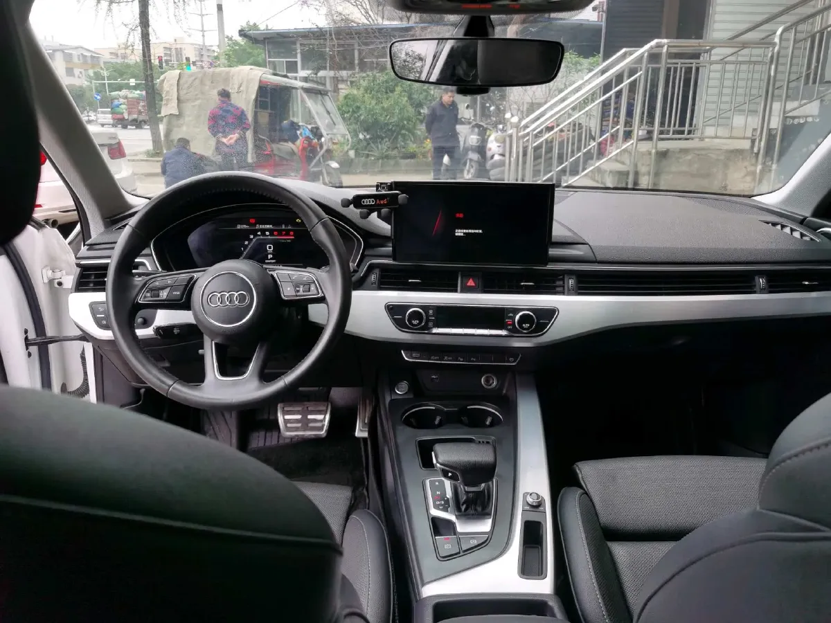 2020 Audi A4L 2.0T 190HP L4 7DCT,autocango,china used car exporter,china ev exporter,chinese used car exporter,chinese used ev exporter
