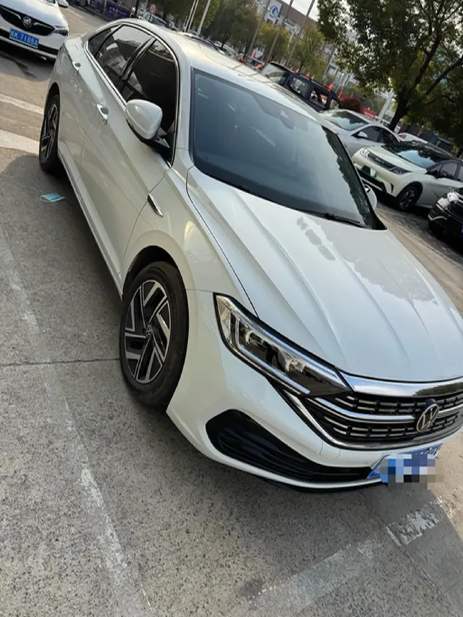 2025 Volkswagen Sagitar 1.5T 160HP L4 7DCT,autocango,china used car exporter,china ev exporter,chinese used car exporter,chinese used ev exporter