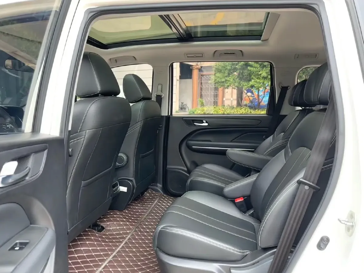 2021 GAC Trumpchi M6 1.5T 169HP L4 7DCT,autocango,china used car exporter,china ev exporter,chinese used car exporter,chinese used ev exporter