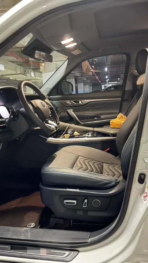 2023 ChangAn CS95 2.0T 233HP L4 8AT,autocango,china used car exporter,china ev exporter,chinese used car exporter,chinese used ev exporter