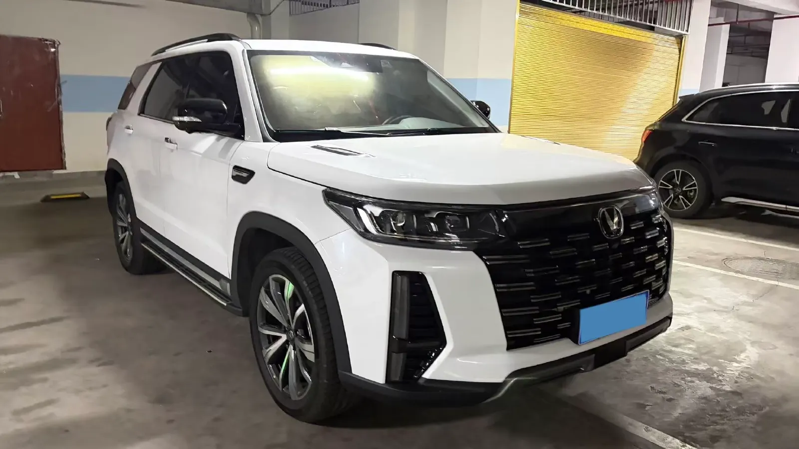 2023 ChangAn CS95 2.0T 233HP L4 8AT,autocango,china used car exporter,china ev exporter,chinese used car exporter,chinese used ev exporter