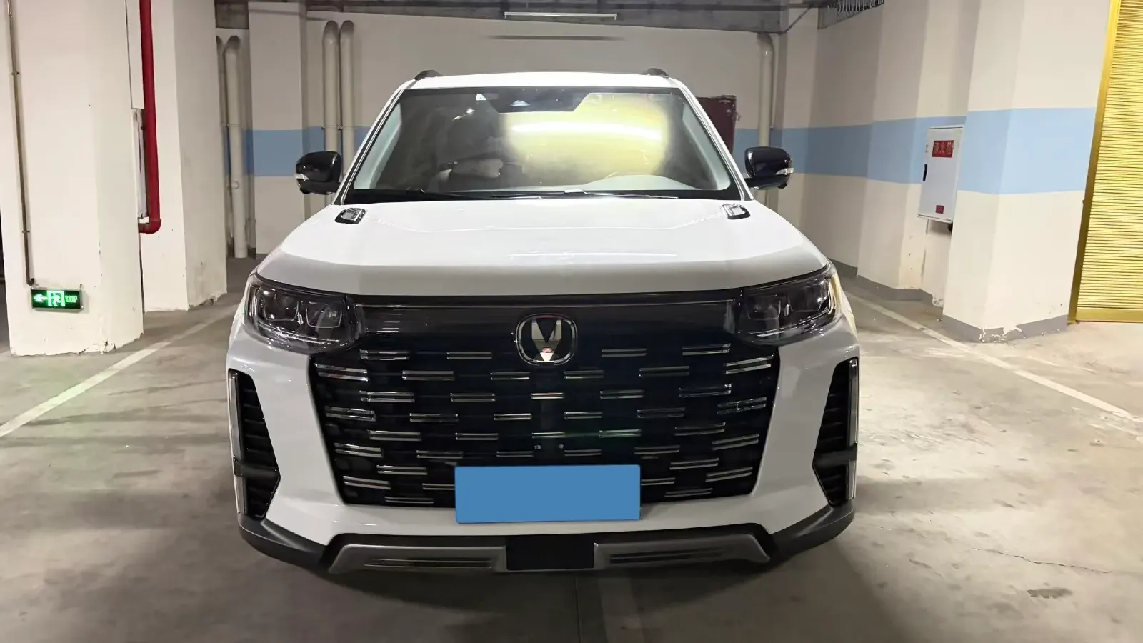2023 ChangAn CS95 2.0T 233HP L4 8AT,autocango,china used car exporter,china ev exporter,chinese used car exporter,chinese used ev exporter