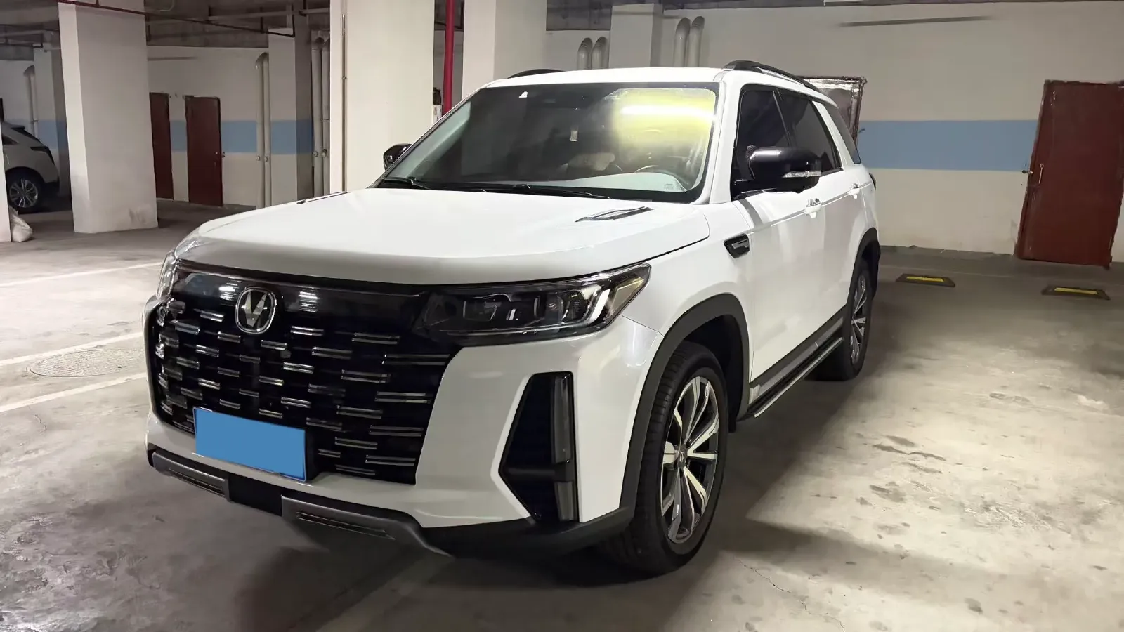 2023 ChangAn CS95 2.0T 233HP L4 8AT,autocango,china used car exporter,china ev exporter,chinese used car exporter,chinese used ev exporter