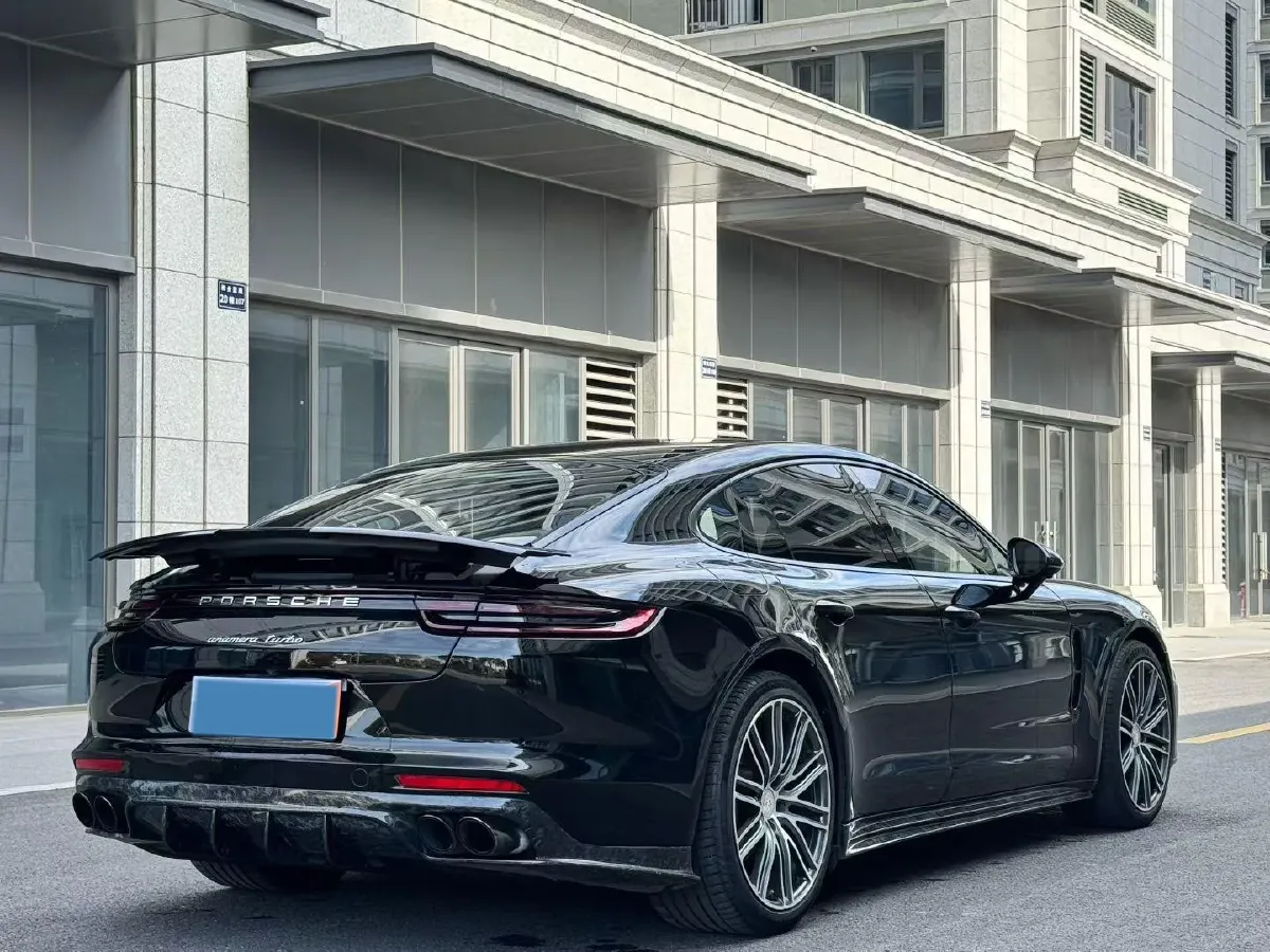 2017 BMW X6 3.0T 306HP L6 8AT,autocango,china used car exporter,china ev exporter,chinese used car exporter,chinese used ev exporter