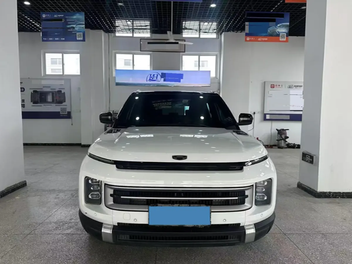 2023 Geely ICON 1.5T 181HP L4 7DCT,autocango,china used car exporter,china ev exporter,chinese used car exporter,chinese used ev exporter
