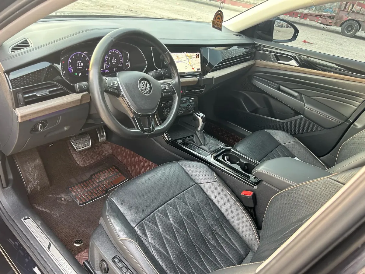 2019 Volvo V40 1.5T 152HP L4 6AT,autocango,china used car exporter,china ev exporter,chinese used car exporter,chinese used ev exporter