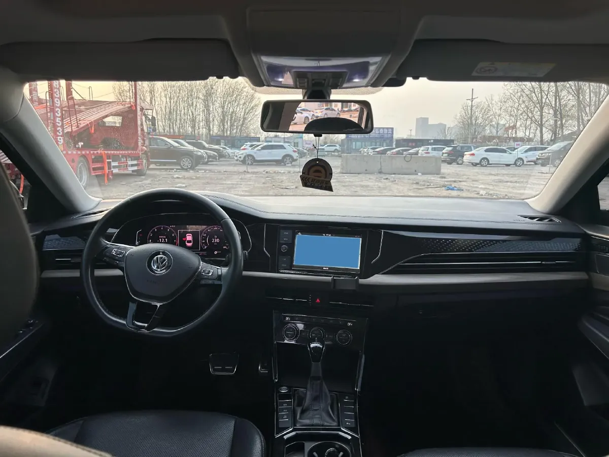 2019 Volvo V40 1.5T 152HP L4 6AT,autocango,china used car exporter,china ev exporter,chinese used car exporter,chinese used ev exporter