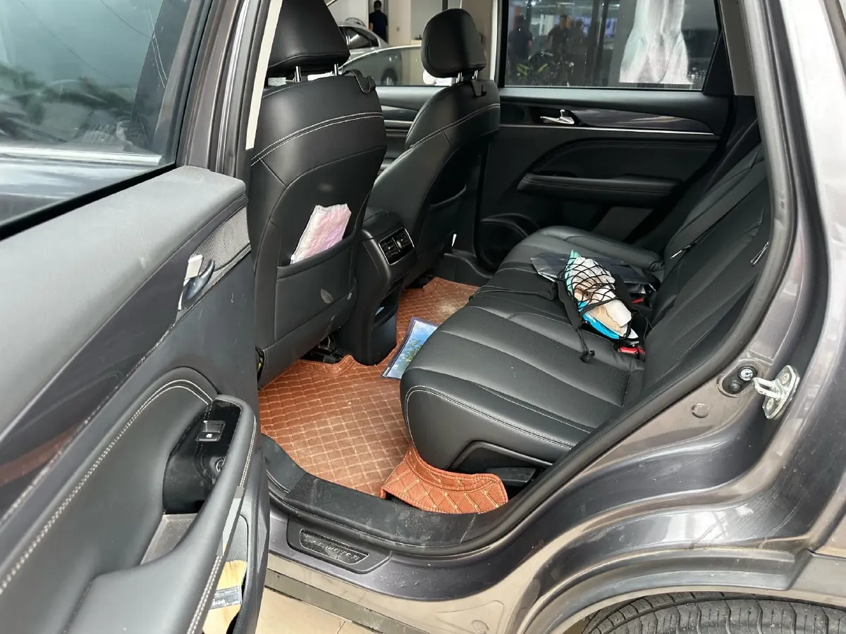 2021 GAC Trumpchi GS5 1.5T 169HP L4 6AT,autocango,china used car exporter,china ev exporter,chinese used car exporter,chinese used ev exporter