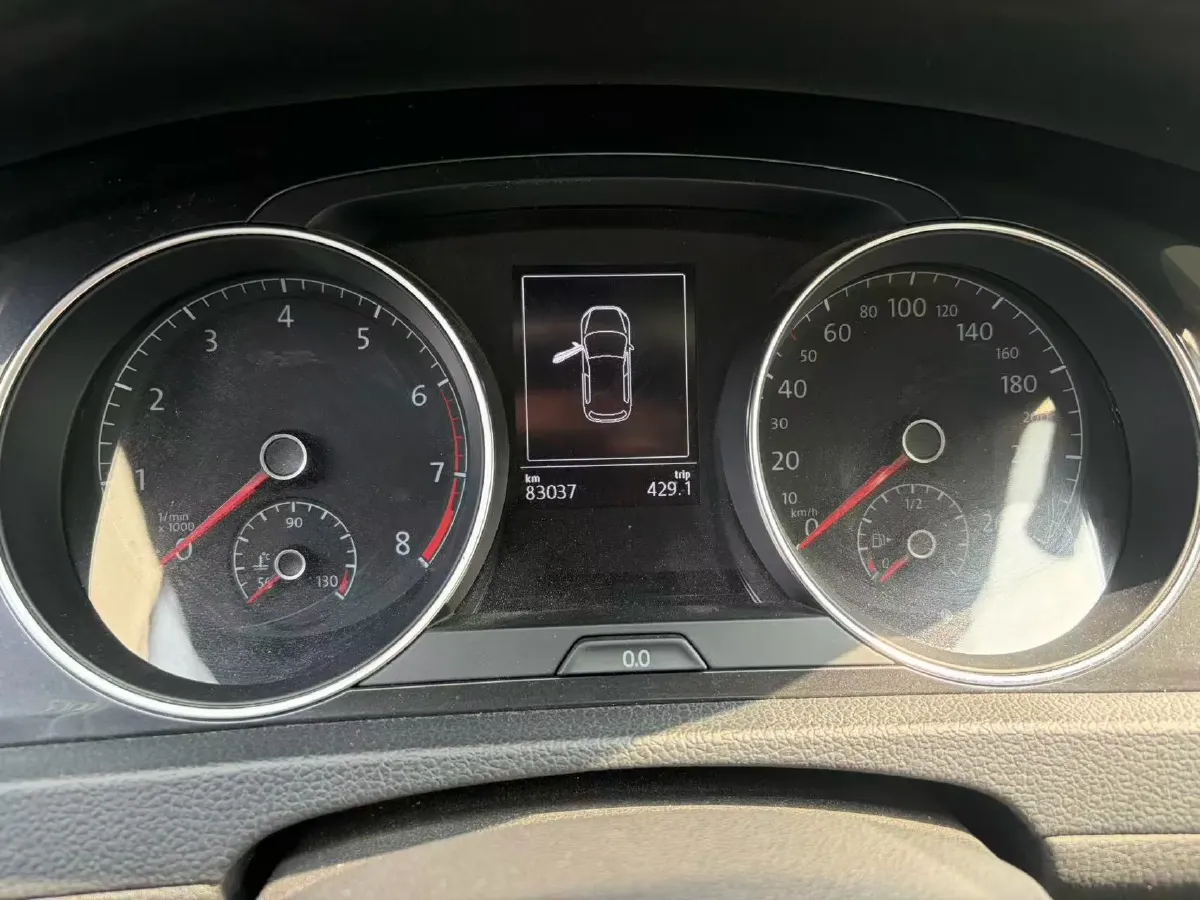 2019 Volkswagen Golf 1.6L 110HP L4 6AT,autocango,china used car exporter,china ev exporter,chinese used car exporter,chinese used ev exporter