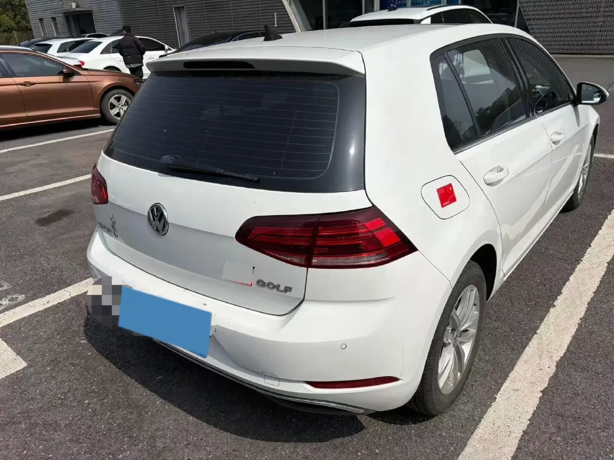 2019 Volkswagen Golf 1.6L 110HP L4 6AT,autocango,china used car exporter,china ev exporter,chinese used car exporter,chinese used ev exporter