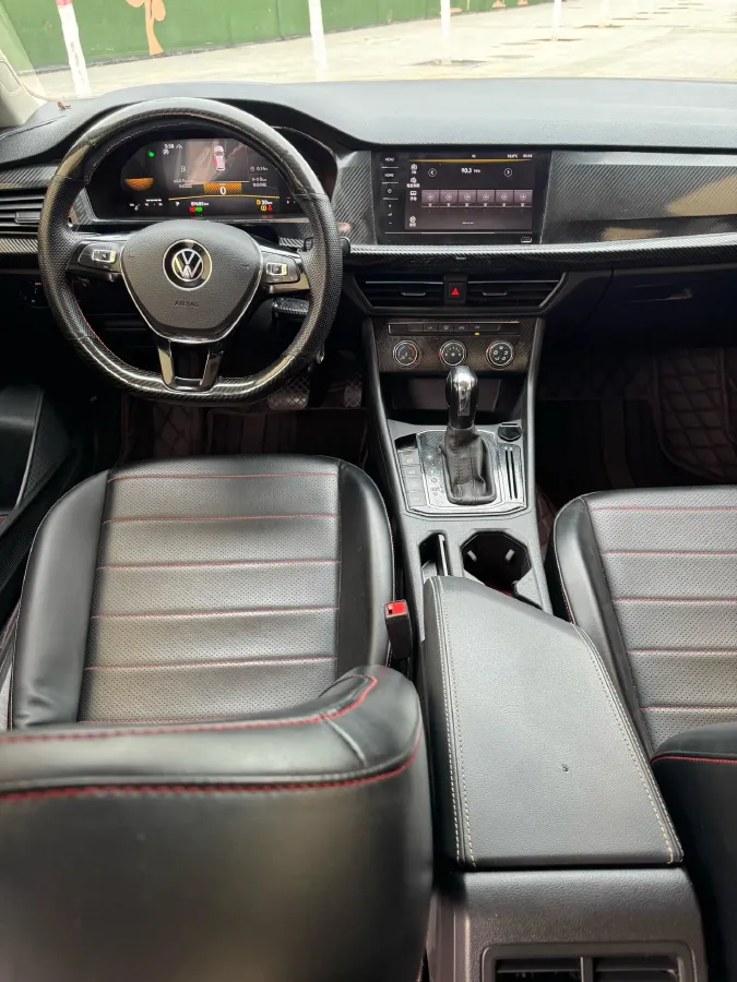 2021 Volkswagen Lavida 1.4T 150HP L4 7DCT,autocango,china used car exporter,china ev exporter,chinese used car exporter,chinese used ev exporter