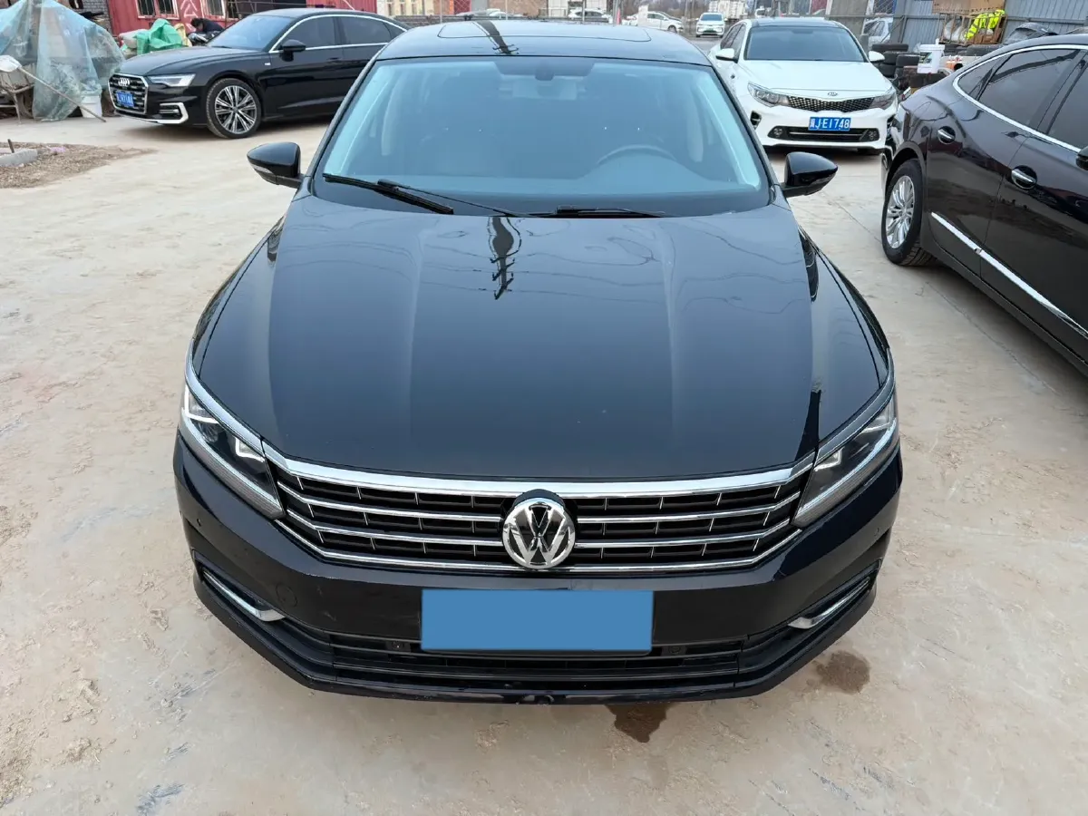 2017 Volkswagen Passat 1.8T 180HP L4 7DCT,autocango,china used car exporter,china ev exporter,chinese used car exporter,chinese used ev exporter