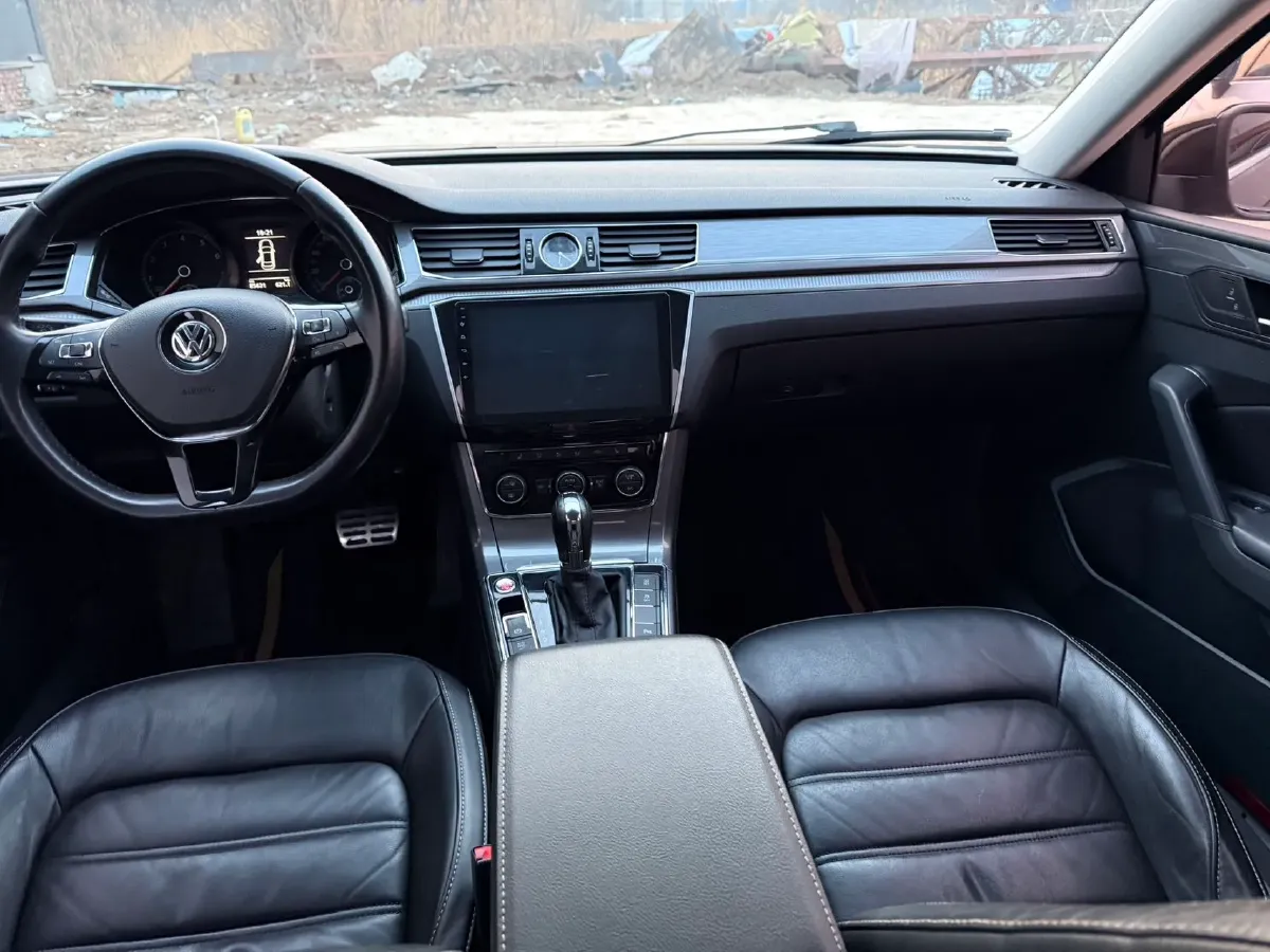 2017 Volkswagen Passat 1.8T 180HP L4 7DCT,autocango,china used car exporter,china ev exporter,chinese used car exporter,chinese used ev exporter