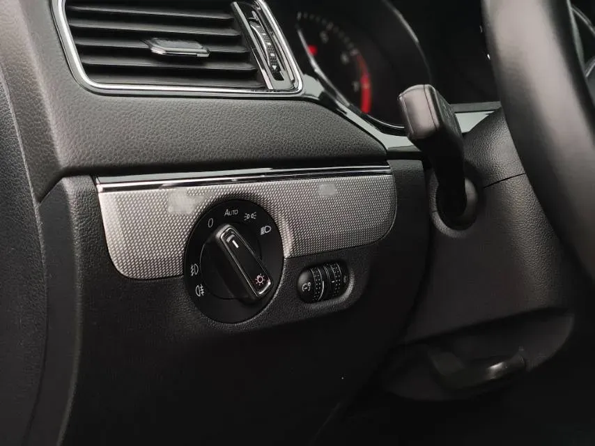 2018 Volkswagen Sagitar 1.2T 110HP L4 7DCT,autocango,china used car exporter,china ev exporter,chinese used car exporter,chinese used ev exporter