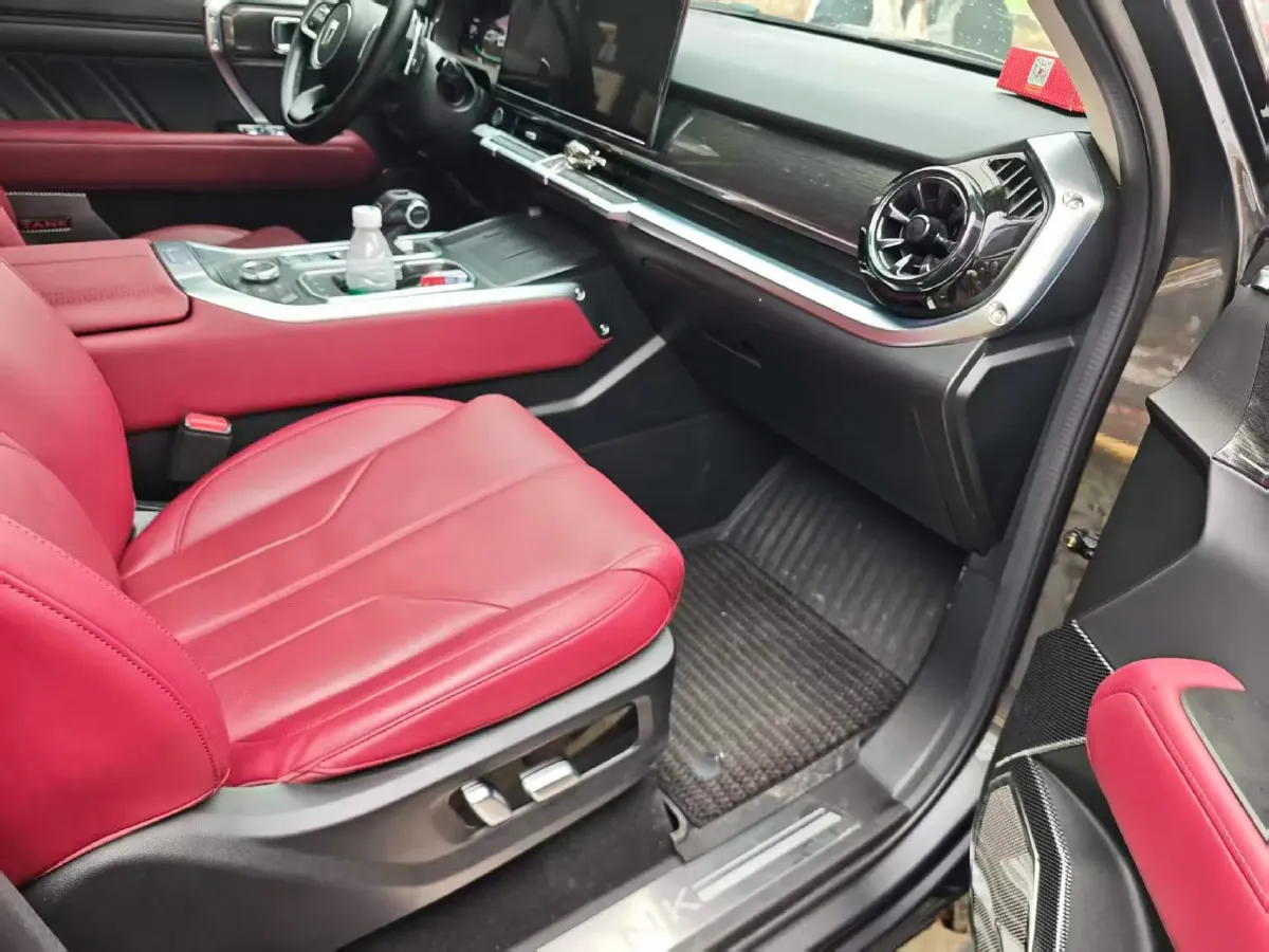 2023 Tank 400 2.0T 252HP L4 9AT PHEV 37.1KWH,autocango,china used car exporter,china ev exporter,chinese used car exporter,chinese used ev exporter