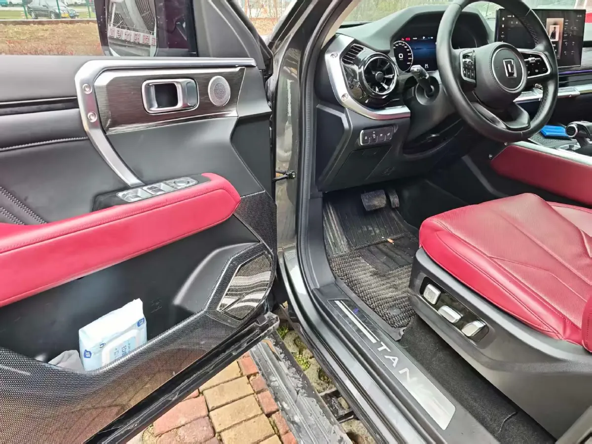 2023 Tank 400 2.0T 252HP L4 9AT PHEV 37.1KWH,autocango,china used car exporter,china ev exporter,chinese used car exporter,chinese used ev exporter