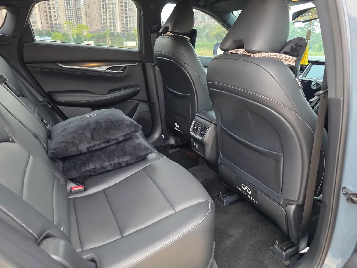 2022 Infiniti QX55 2.0T 261HP L4 CVT,autocango,china used car exporter,china ev exporter,chinese used car exporter,chinese used ev exporter