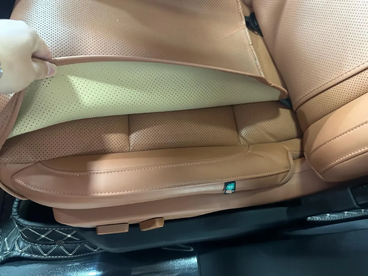 2024 Leapmotor C10 1.5L 95HP L4 REEV 28.4KWH,autocango,china used car exporter,china ev exporter,chinese used car exporter,chinese used ev exporter