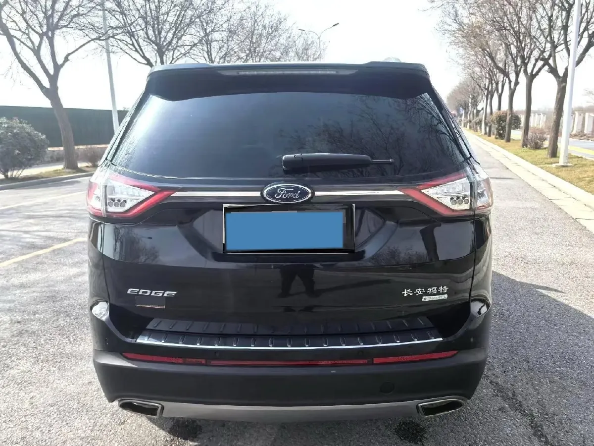 2018 Ford Edge 2.0T 245HP L4 6AT,autocango,china used car exporter,china ev exporter,chinese used car exporter,chinese used ev exporter