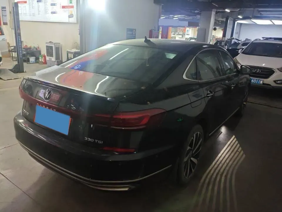 2021 Volkswagen Passat 2.0T 186HP L4 7DCT,autocango,china used car exporter,china ev exporter,chinese used car exporter,chinese used ev exporter