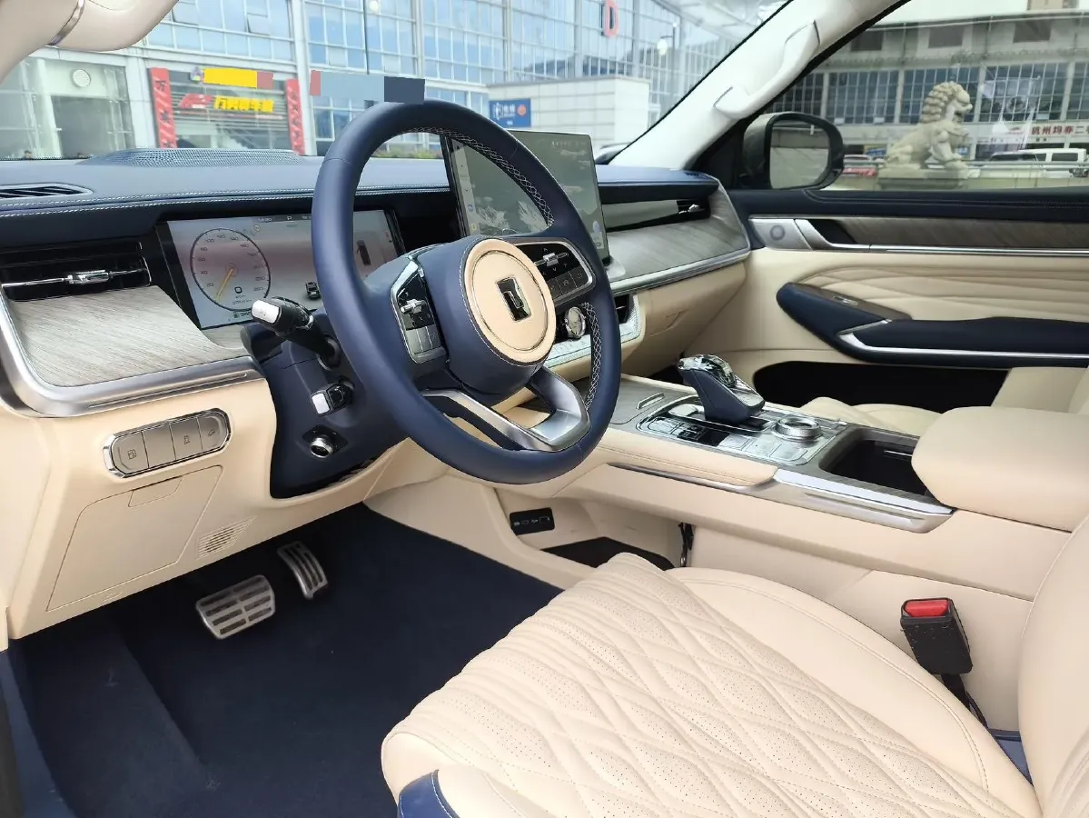 2023 Tank 500 2.0T 252HP L4 9AT PHEV 37.1KWH,autocango,china used car exporter,china ev exporter,chinese used car exporter,chinese used ev exporter