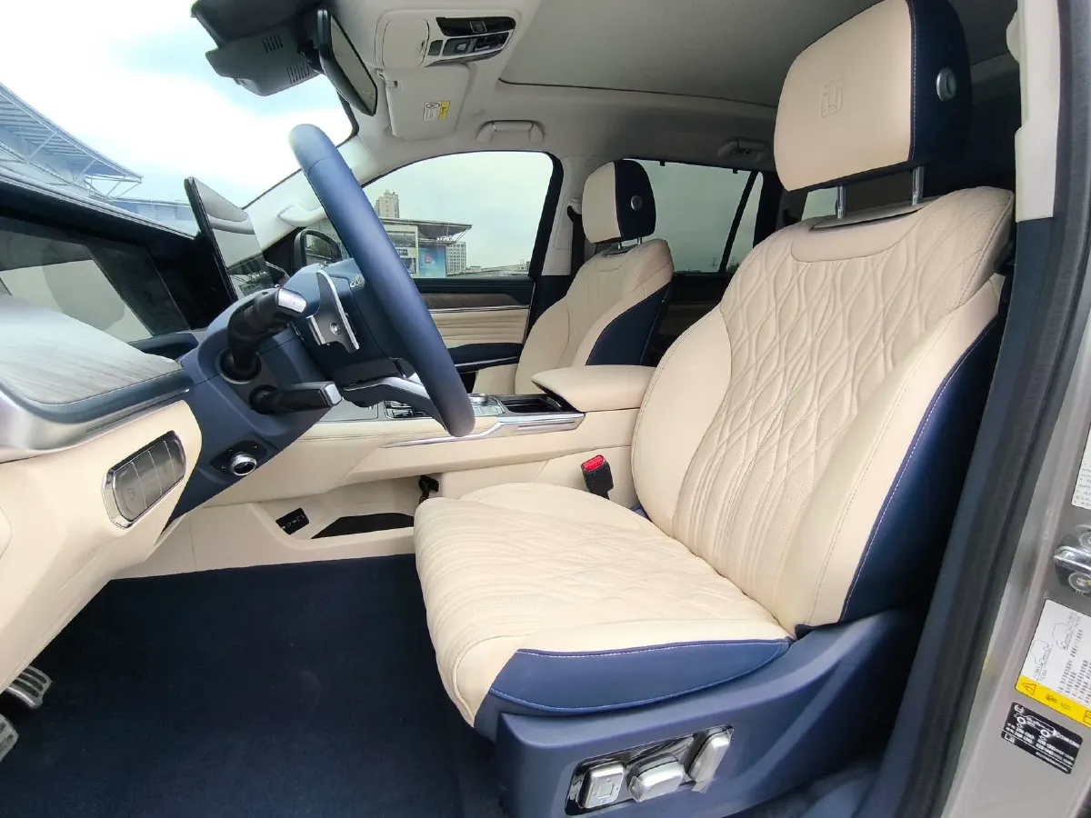 2023 Tank 500 2.0T 252HP L4 9AT PHEV 37.1KWH,autocango,china used car exporter,china ev exporter,chinese used car exporter,chinese used ev exporter