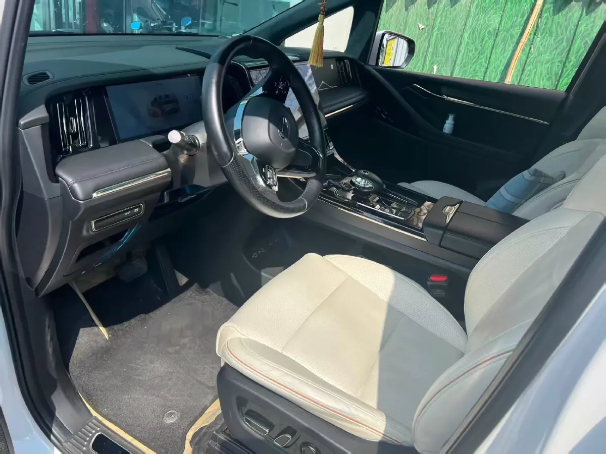 2023 GAC Trumpchi M8 2.0T 190HP L4 E-CVT Hybrid,autocango,china used car exporter,china ev exporter,chinese used car exporter,chinese used ev exporter