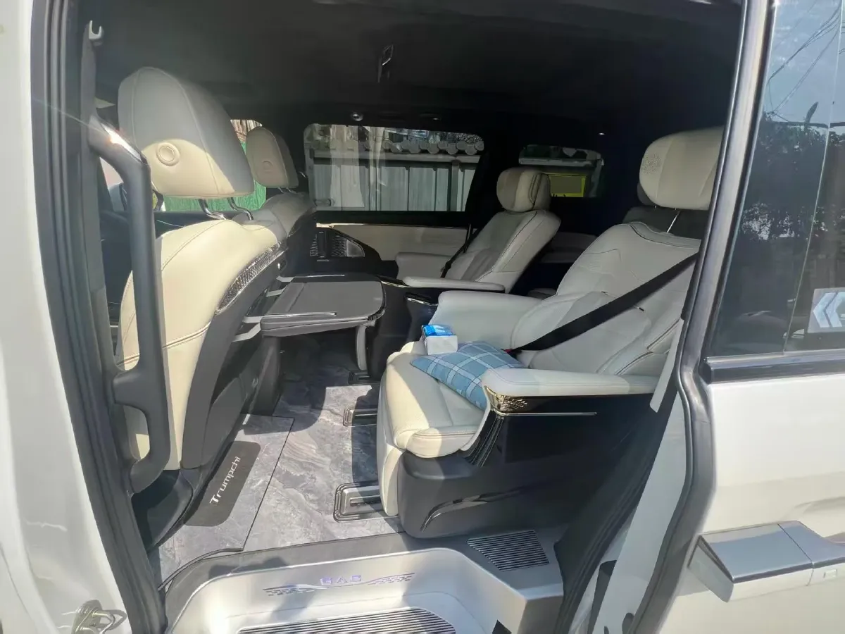 2023 GAC Trumpchi M8 2.0T 190HP L4 E-CVT Hybrid,autocango,china used car exporter,china ev exporter,chinese used car exporter,chinese used ev exporter