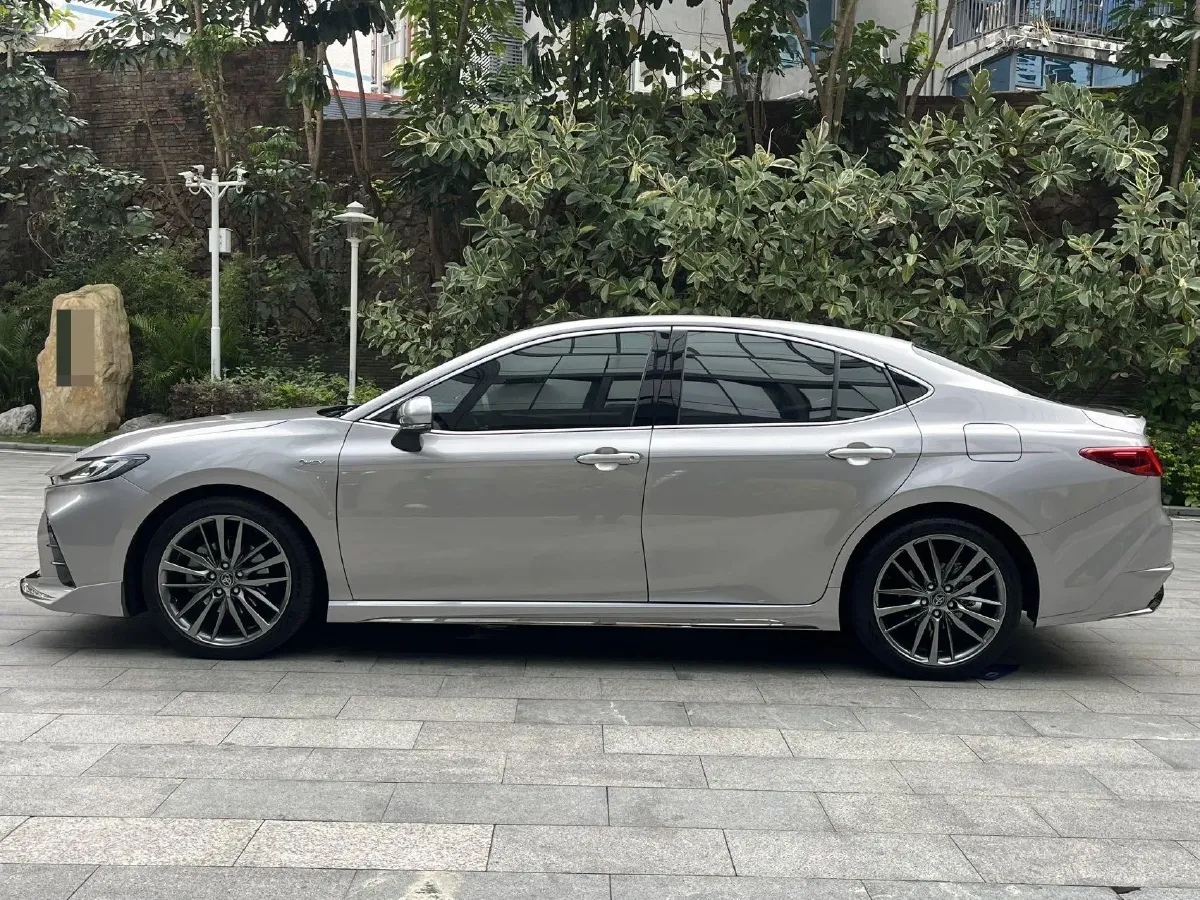 2024 Toyota Camry 2.0L 152HP L4 E-CVT Hybrid,autocango,china used car exporter,china ev exporter,chinese used car exporter,chinese used ev exporter