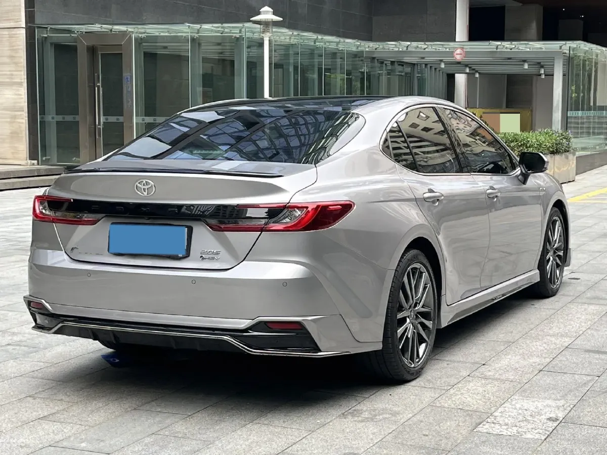 2024 Toyota Camry 2.0L 152HP L4 E-CVT Hybrid,autocango,china used car exporter,china ev exporter,chinese used car exporter,chinese used ev exporter