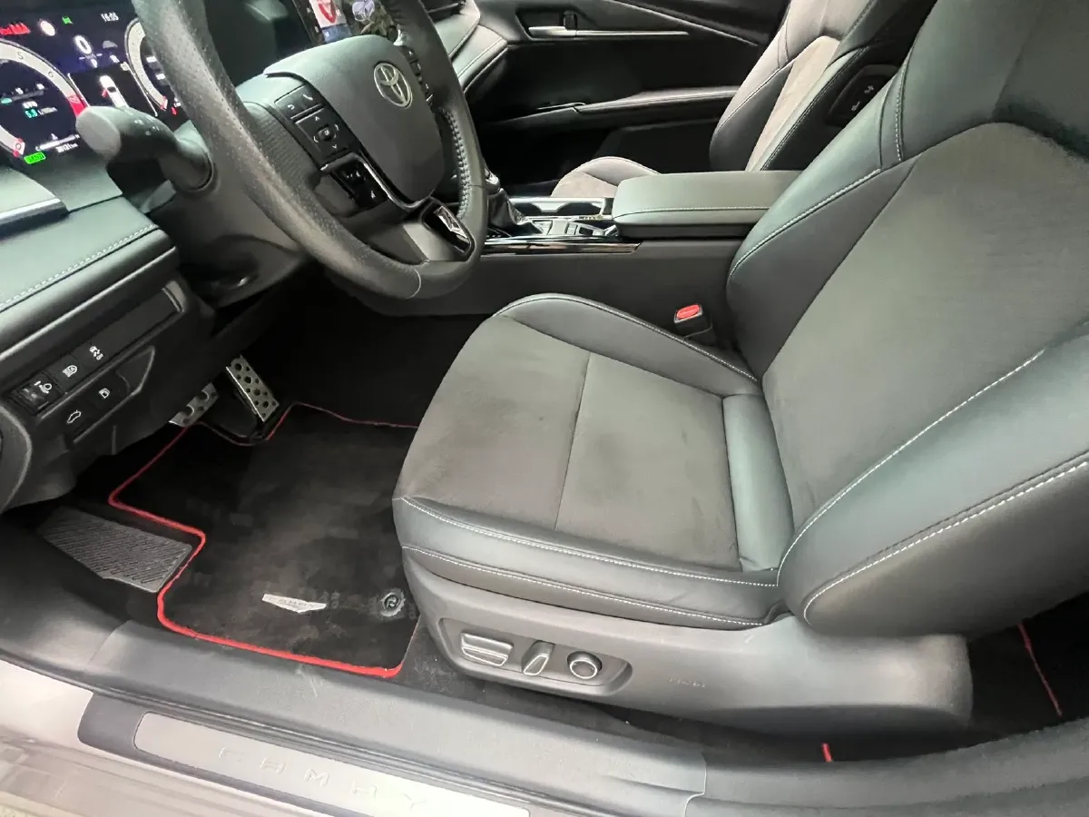 2024 Toyota Camry 2.0L 152HP L4 E-CVT Hybrid,autocango,china used car exporter,china ev exporter,chinese used car exporter,chinese used ev exporter