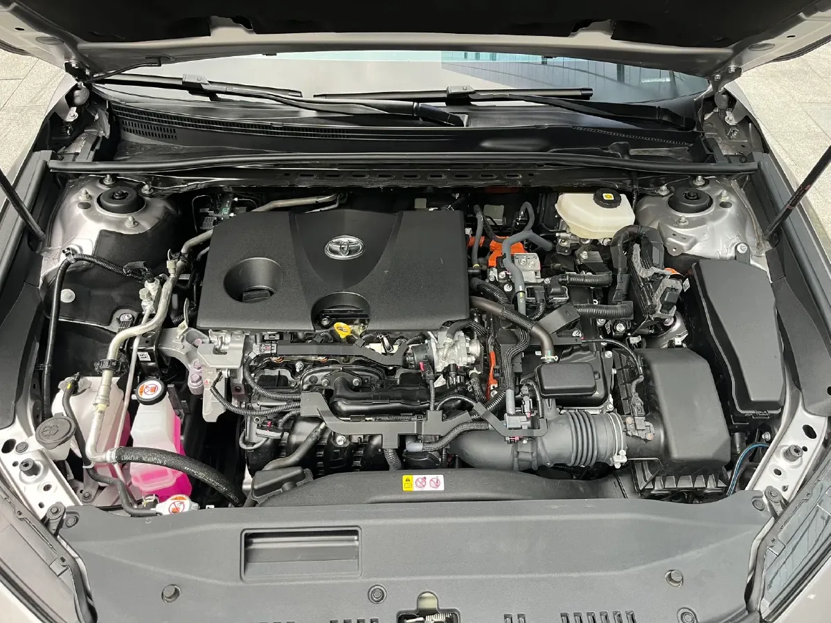 2024 Toyota Camry 2.0L 152HP L4 E-CVT Hybrid,autocango,china used car exporter,china ev exporter,chinese used car exporter,chinese used ev exporter