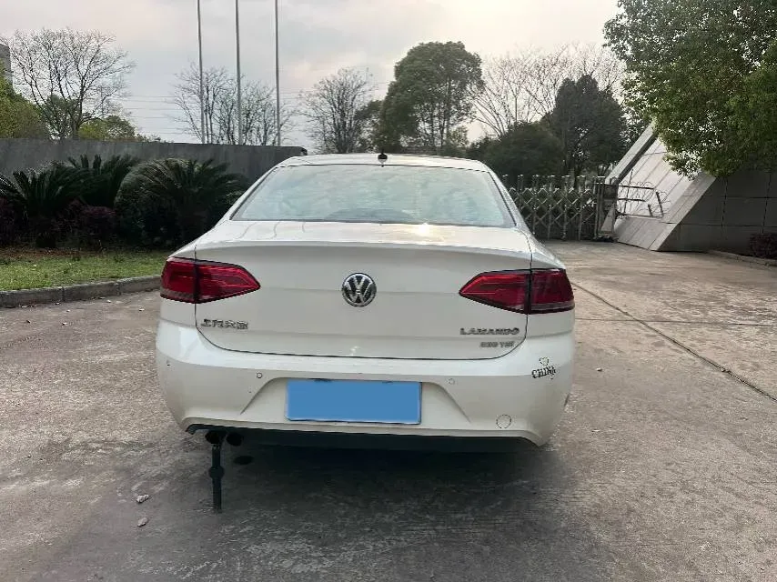 2019 Volkswagen T-Cross 1.4T 150HP L4 7DCT,autocango,china used car exporter,china ev exporter,chinese used car exporter,chinese used ev exporter