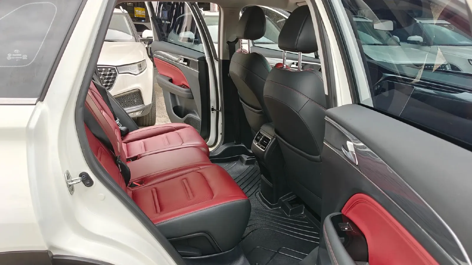 2022 GAC Trumpchi GS4 Plus 1.5T 169HP L4 6AT,autocango,china used car exporter,china ev exporter,chinese used car exporter,chinese used ev exporter