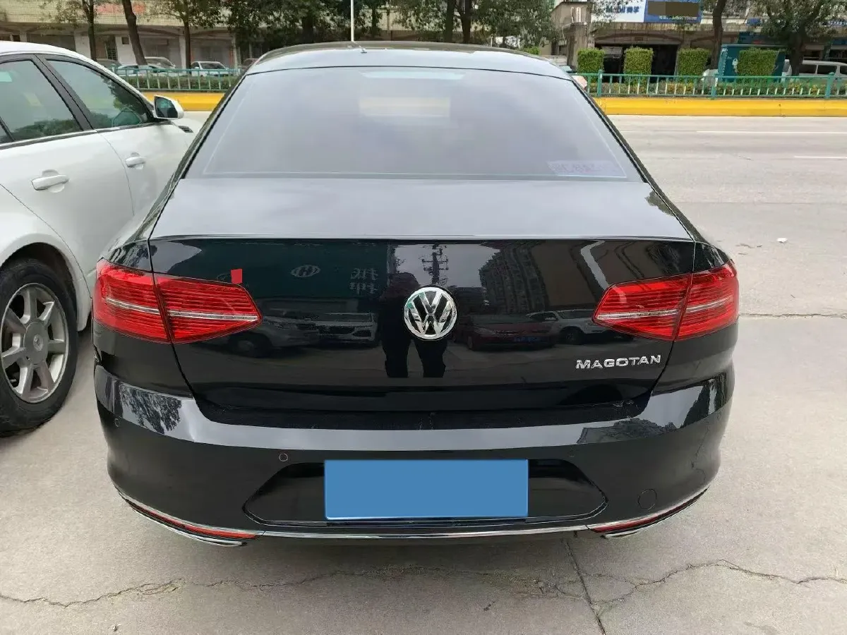 2018 Volkswagen Magotan 1.8T 180HP L4 7DCT,autocango,china used car exporter,china ev exporter,chinese used car exporter,chinese used ev exporter