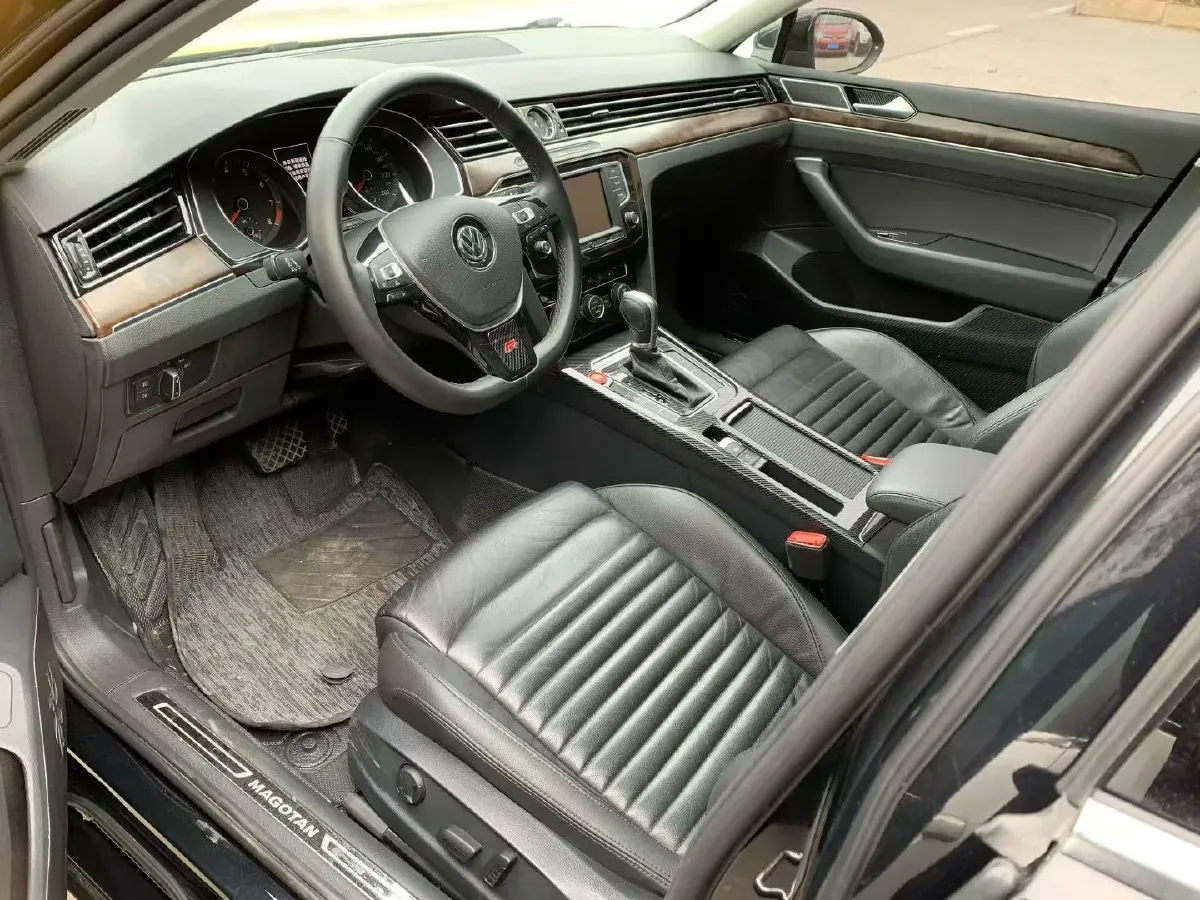 2018 Volkswagen Magotan 1.8T 180HP L4 7DCT,autocango,china used car exporter,china ev exporter,chinese used car exporter,chinese used ev exporter