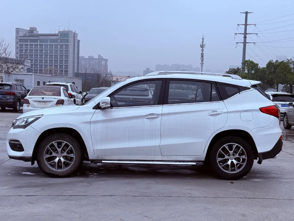 2018 BYD Song 1.5T 154HP L4 6MT,autocango,china used car exporter,china ev exporter,chinese used car exporter,chinese used ev exporter