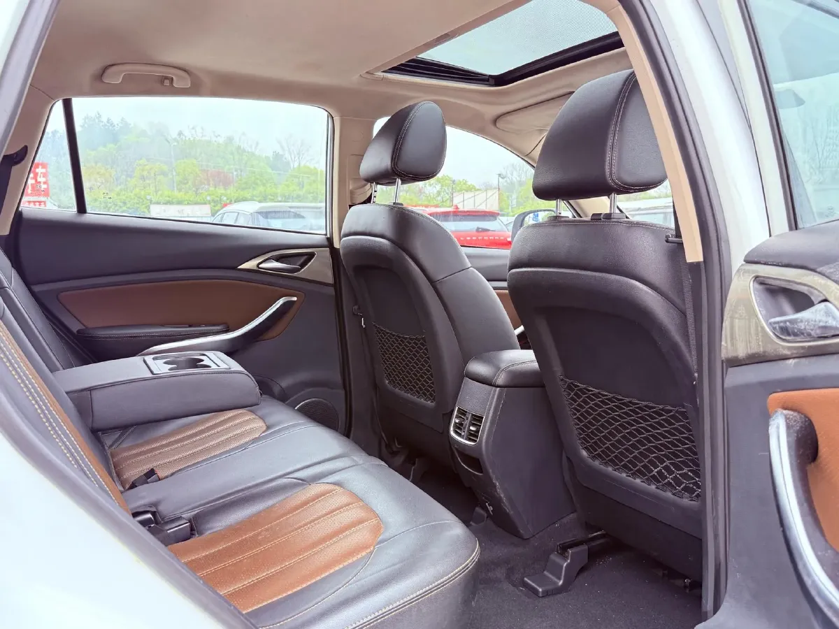 2018 BYD Song 1.5T 154HP L4 6MT,autocango,china used car exporter,china ev exporter,chinese used car exporter,chinese used ev exporter